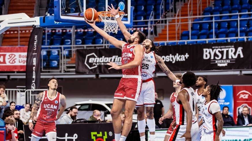 El UCAM reacciona tras el descanso y somete al Lublin (75-102)