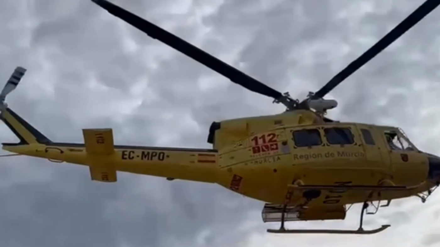 El Gobierno regional envía un helicóptero con rescatadores a Oliva para colaborar ante el temporal de lluvias