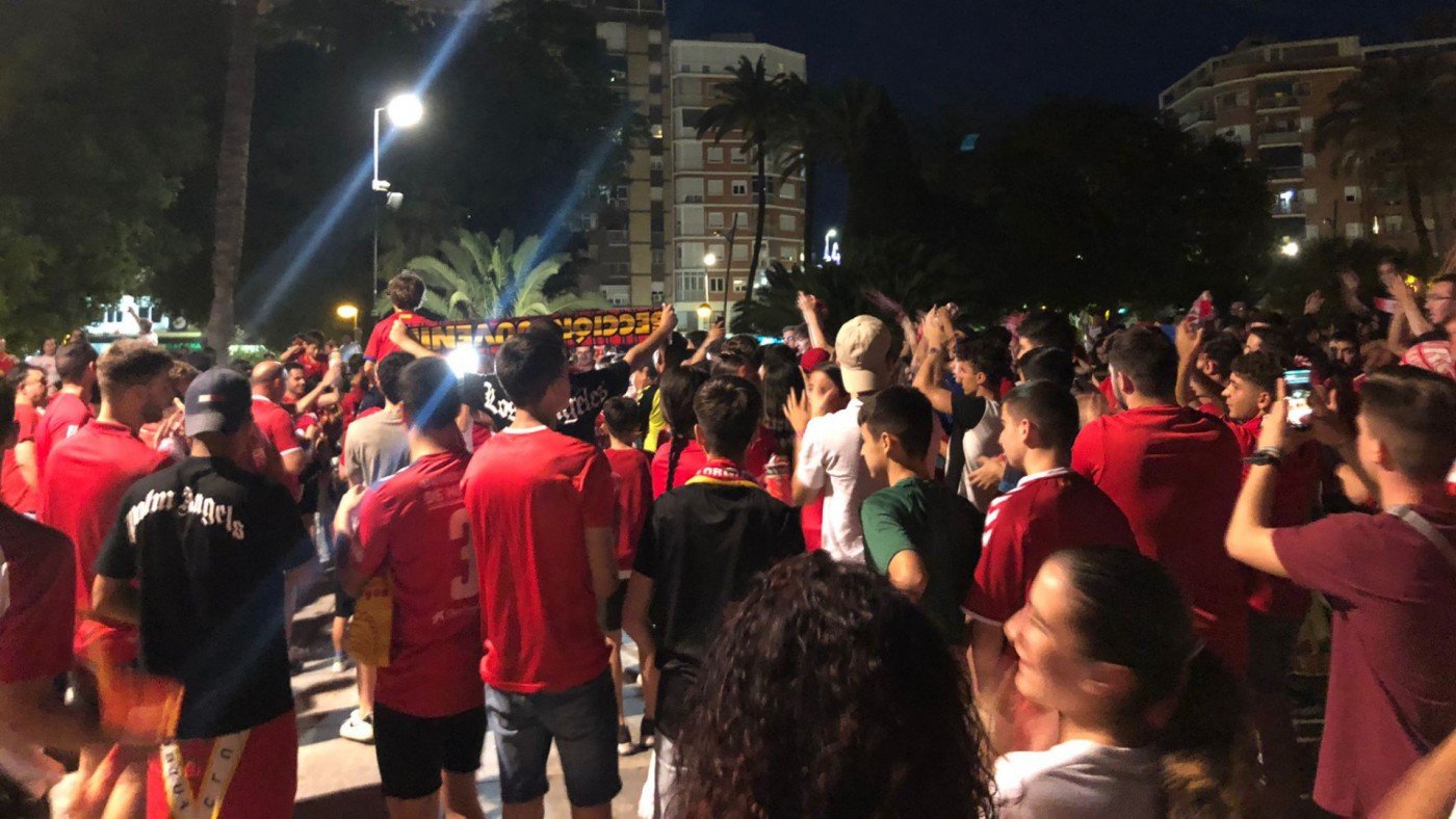 La fiesta del ascenso del Real Murcia se traslada a La Redonda