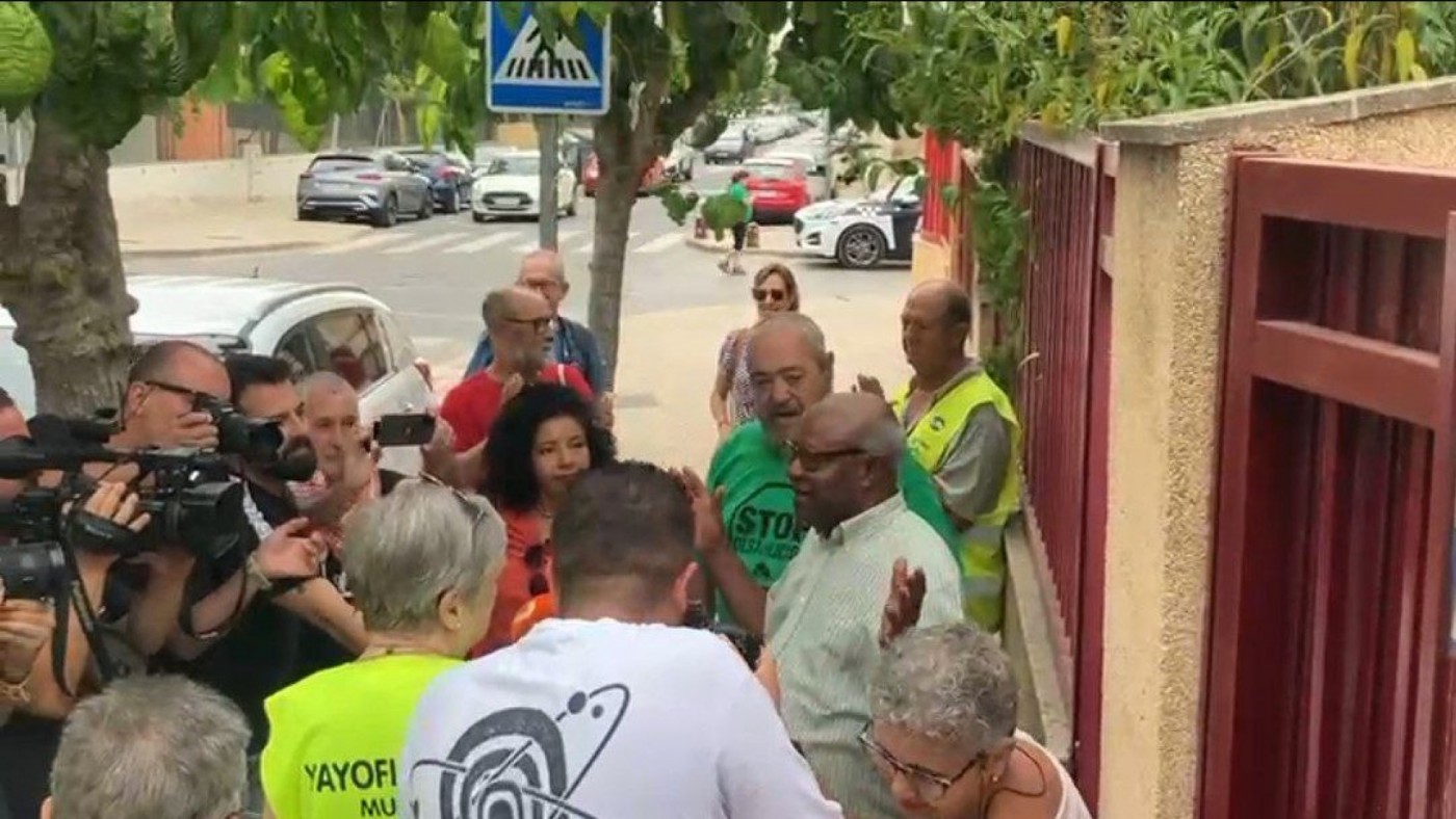 Paralizado por segunda vez el desahucio del escritor Donato Ndongo en Murcia