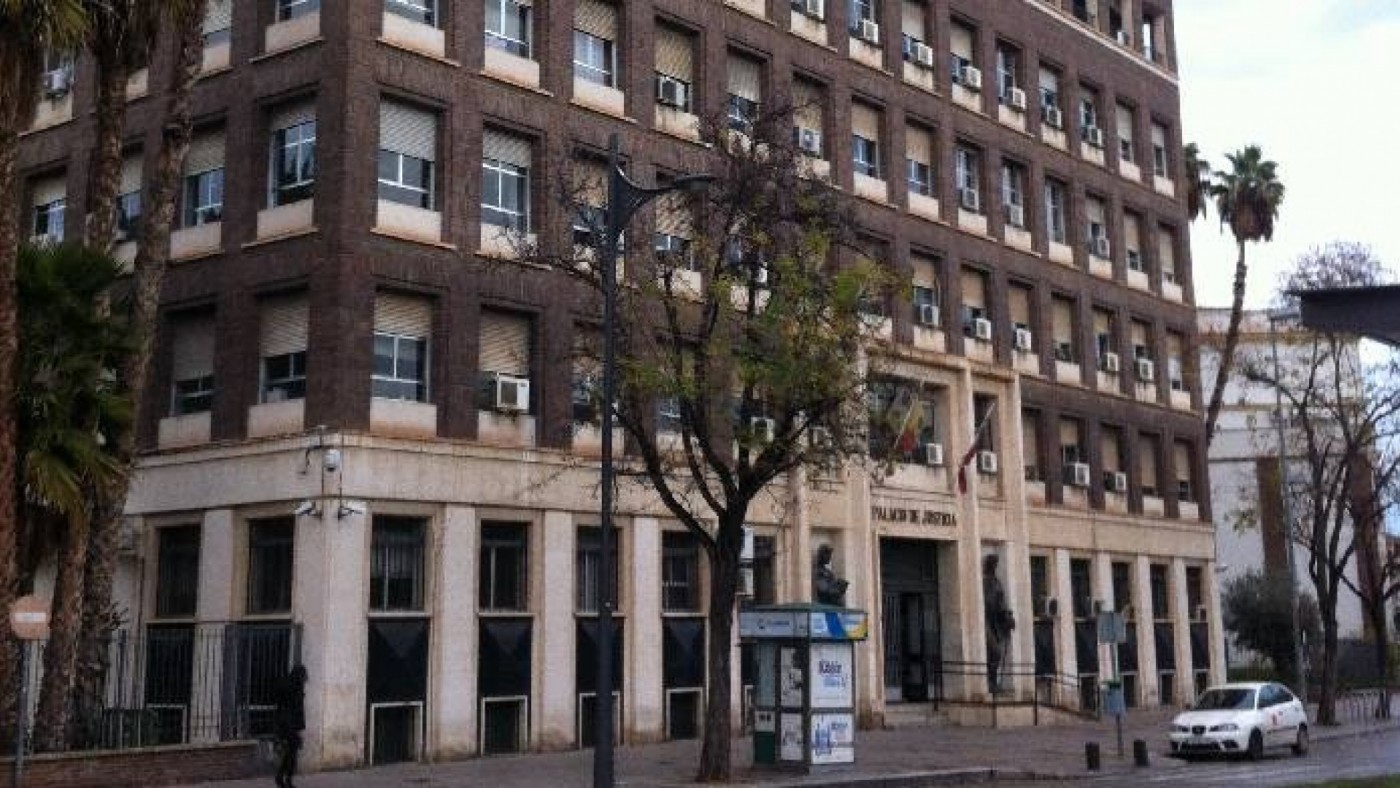 El TSJ avala la sanción a un conductor de ambulancia por acudir a la feria en Yecla en horario laboral