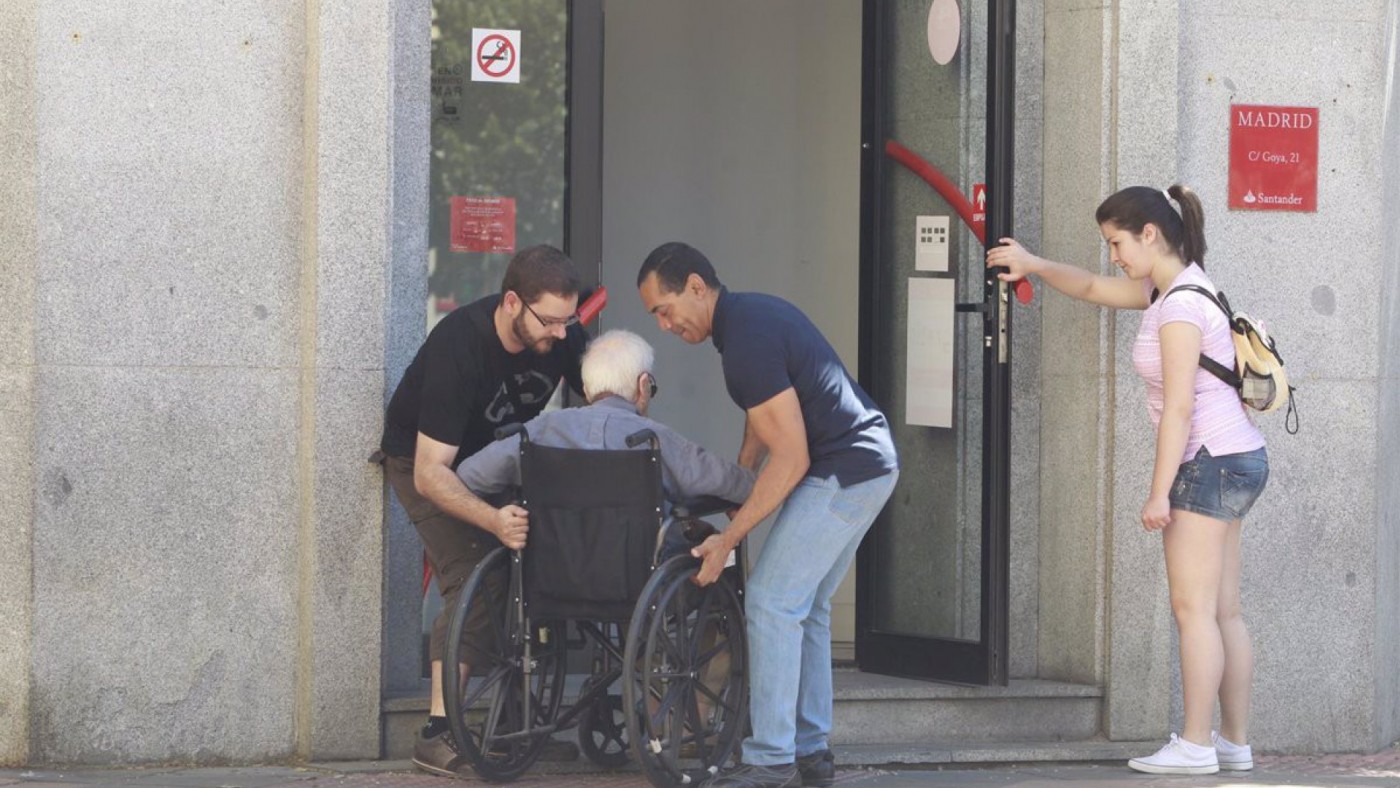 Imagen de archivo de mayor en situación dependiente