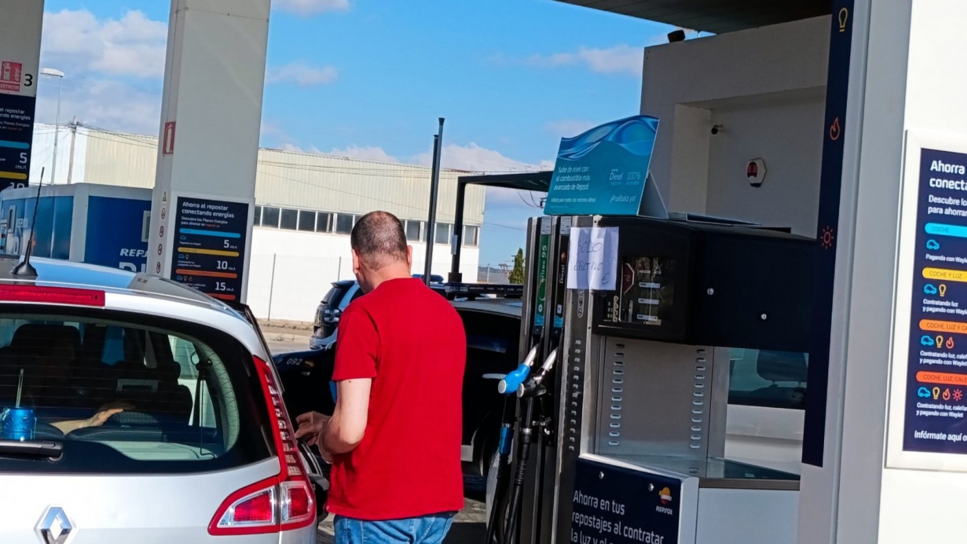 El precio del petróleo se dispara por las tensiones en Oriente Próximo