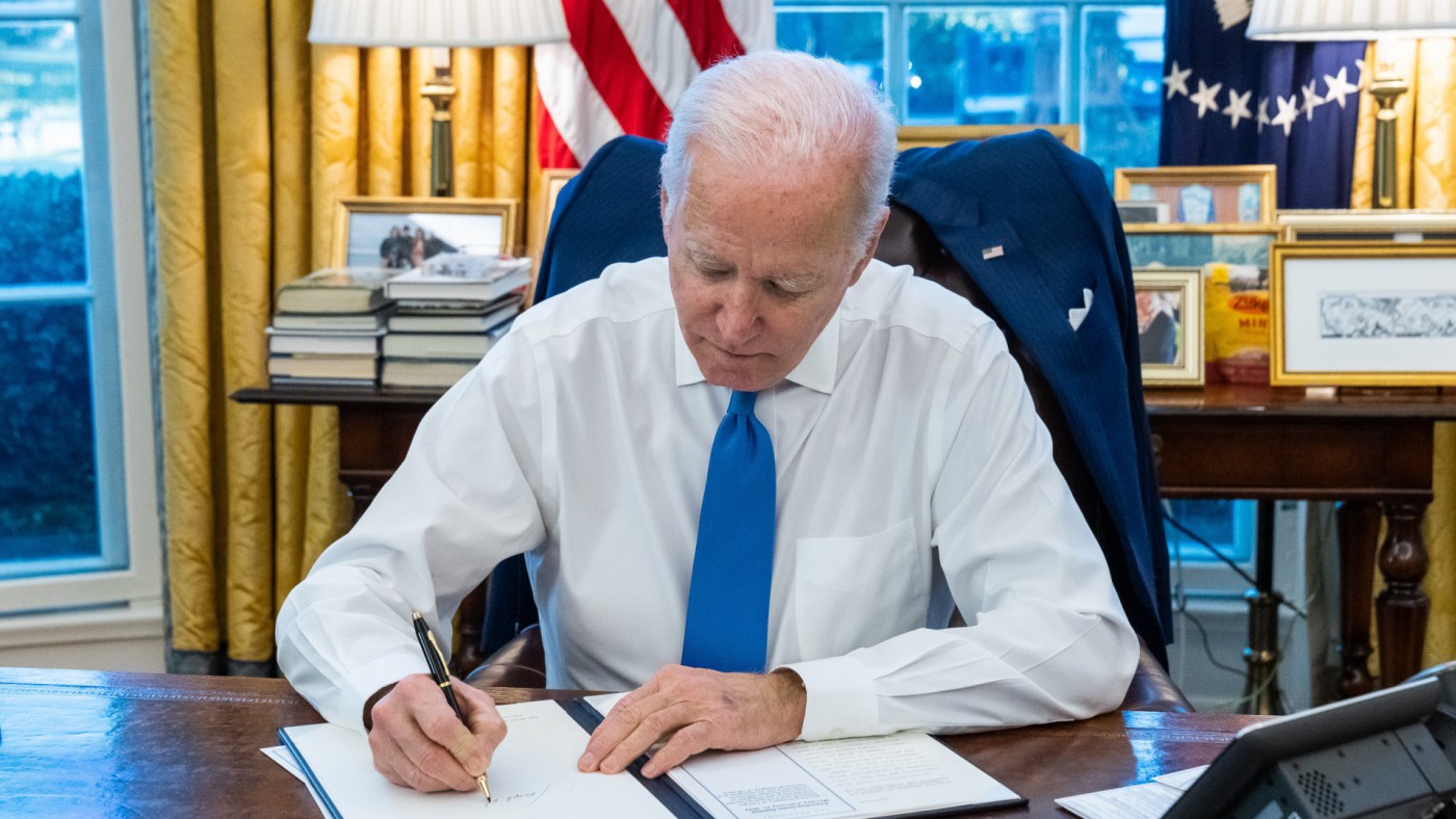 Biden condena la decisión de Putin y anuncia que los aliados "responderán de manera unida y decisiva"
