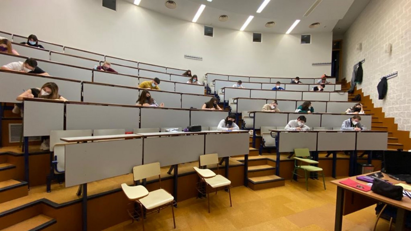 La Comunidad aprueba los criterios para la convocatoria de 857 plazas de empleo público hasta 2023
