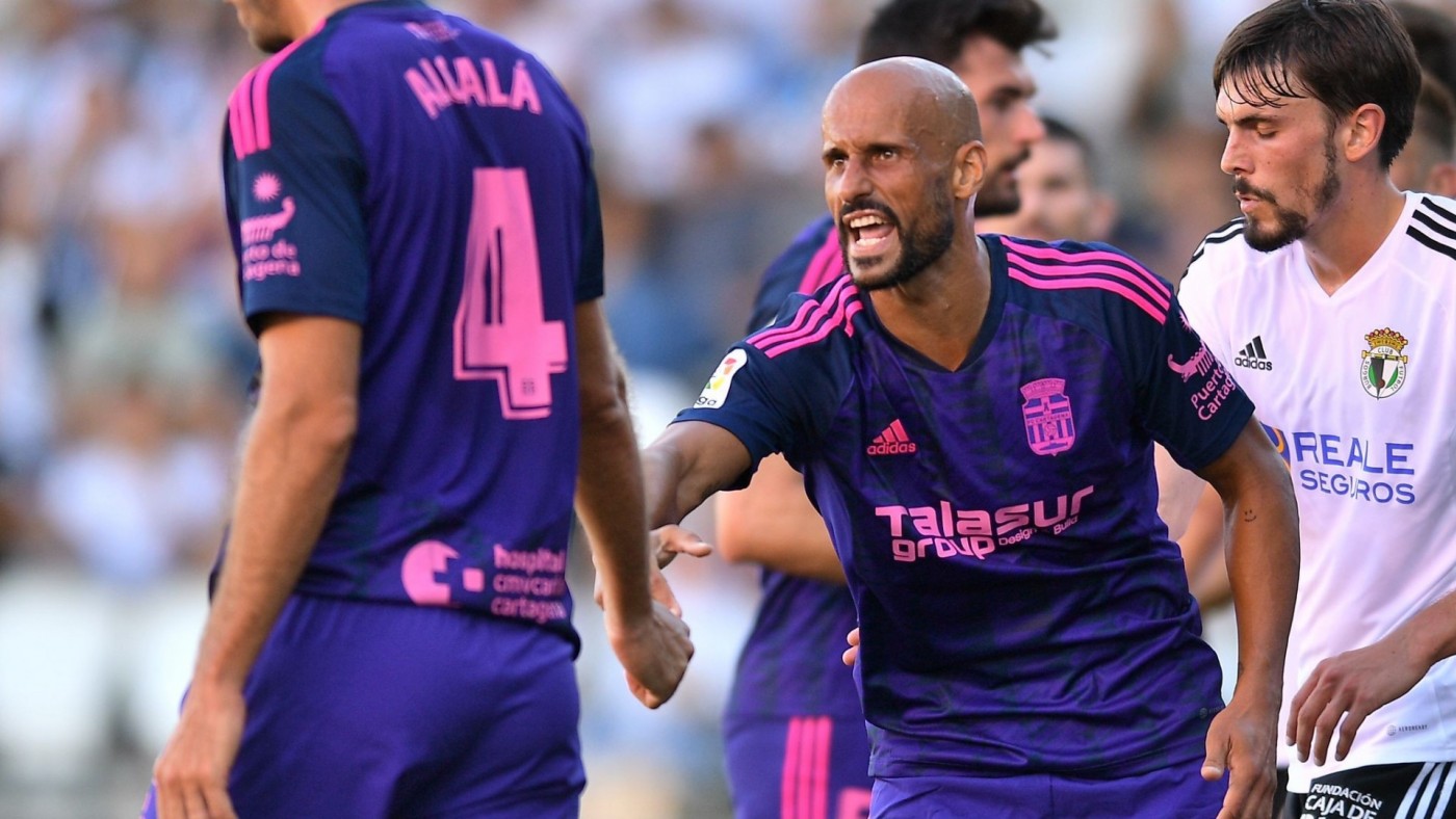 El Cartagena pierde en Burgos con un penalti polémico (1-0)