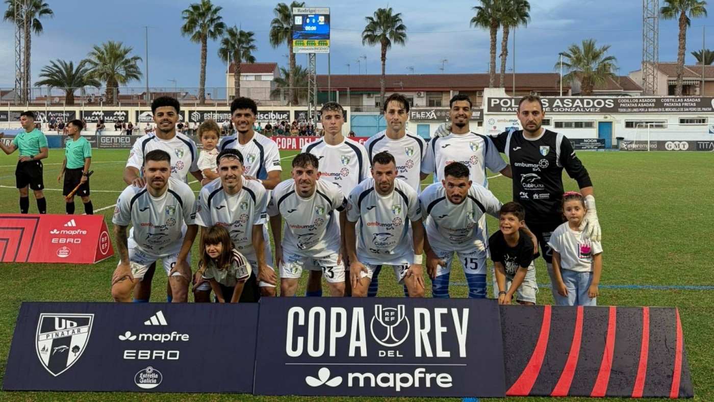 El Pinatar arrolla al Atlético Melilla y roza el billete para la Copa del Rey