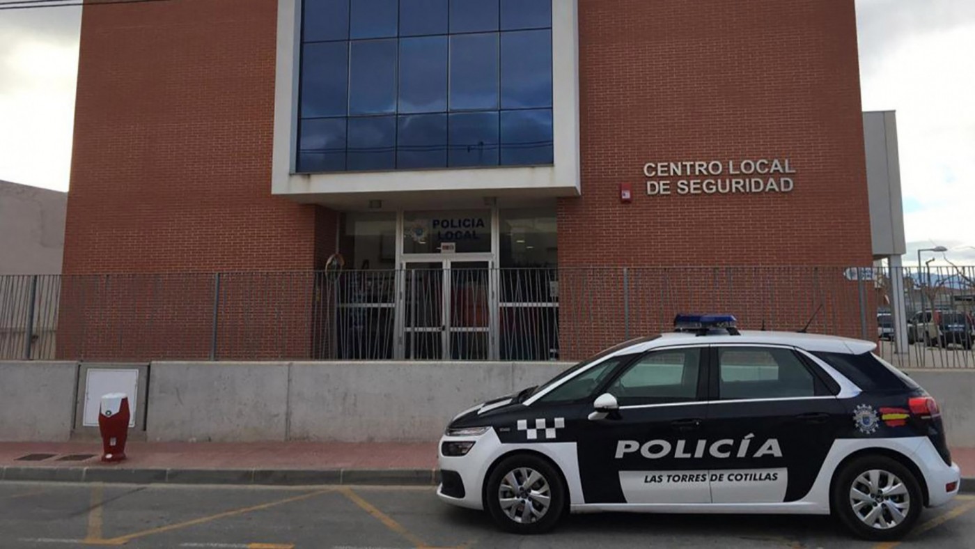 Dos días sin Policía Local por la mañana en Las Torres por faltar 21 de sus 34 agentes