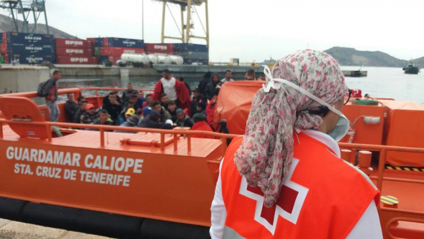 Cientos de inmigrantes llegaron este mes a costas murcianas