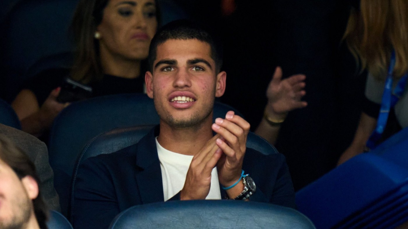 El Real Murcia convoca a Carlos Alcaraz