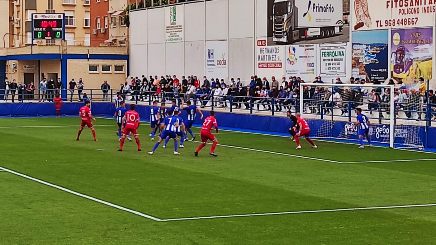Igualdad máxima entre Águilas y Racing Murcia (1-1)