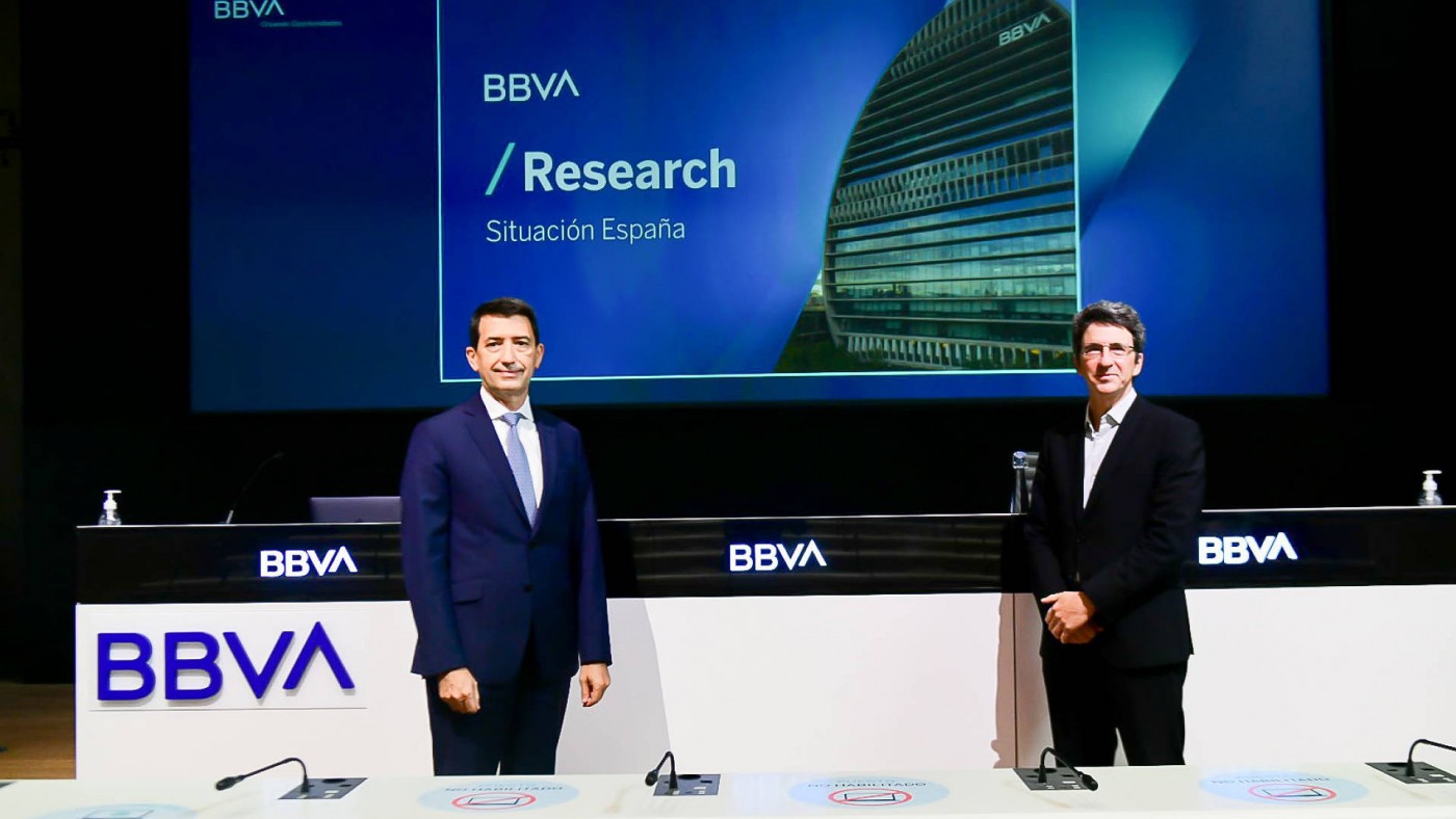 Jorge Sicilia, director de BBVA Research y economista jefe de BBVA; Rafael Doménech, responsable de Análisis Económico. FOTO BBVA