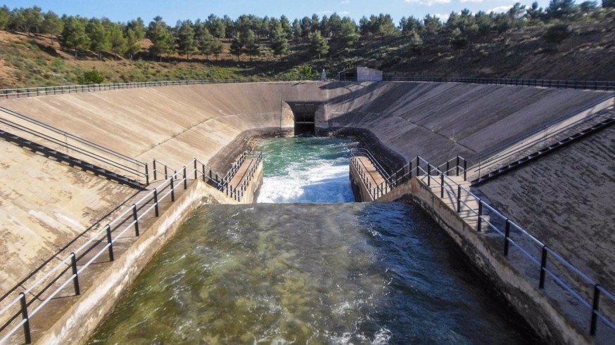 El trasvase no puede ceder agua a los regantes de la cuenca del Segura