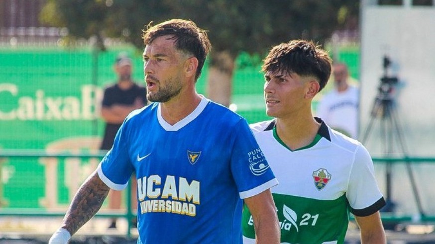 Aquino y Carrillo hacen volar al UCAM