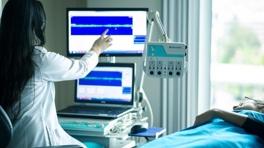 Colegio de Enfermería. Premio a una investigación sobre esclerosis múltiple