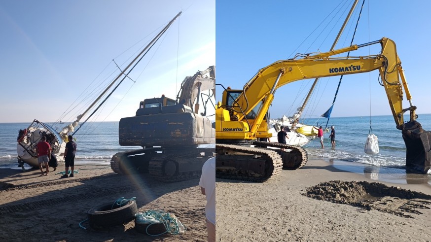 Capitanía Marítima retira el velero encallado en Cabo de Palos