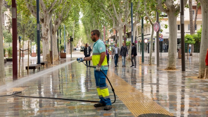 El Entierro de la Sardina deja 28 toneladas de basura en Murcia