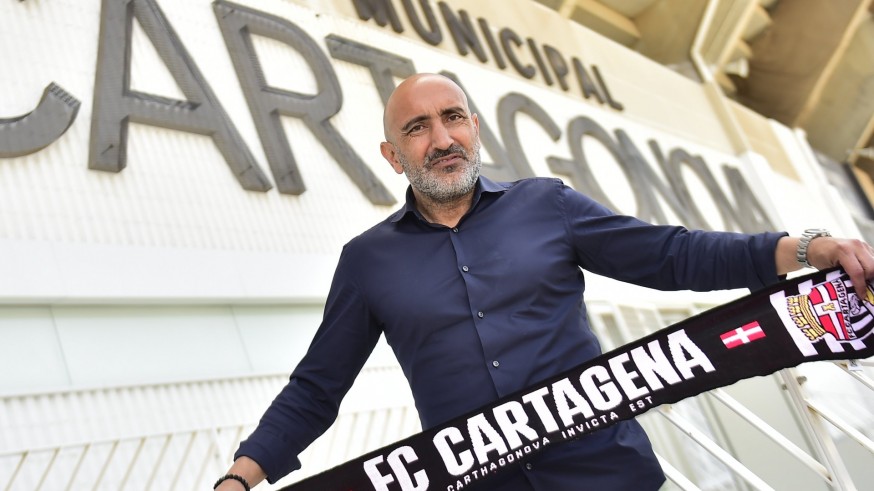 Abelardo: "Es un orgullo poder entrenar al Cartagena"