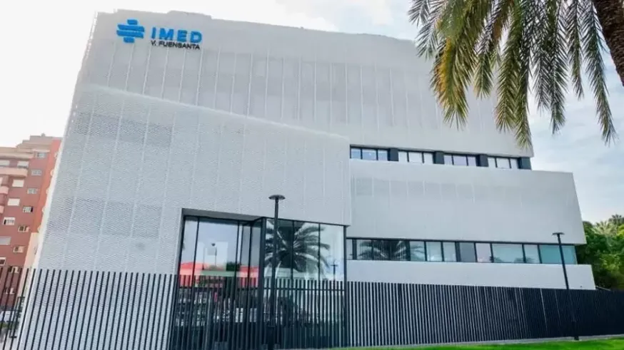 Prisión provisional para un cirujano acusado de violar a una paciente sedada en Murcia