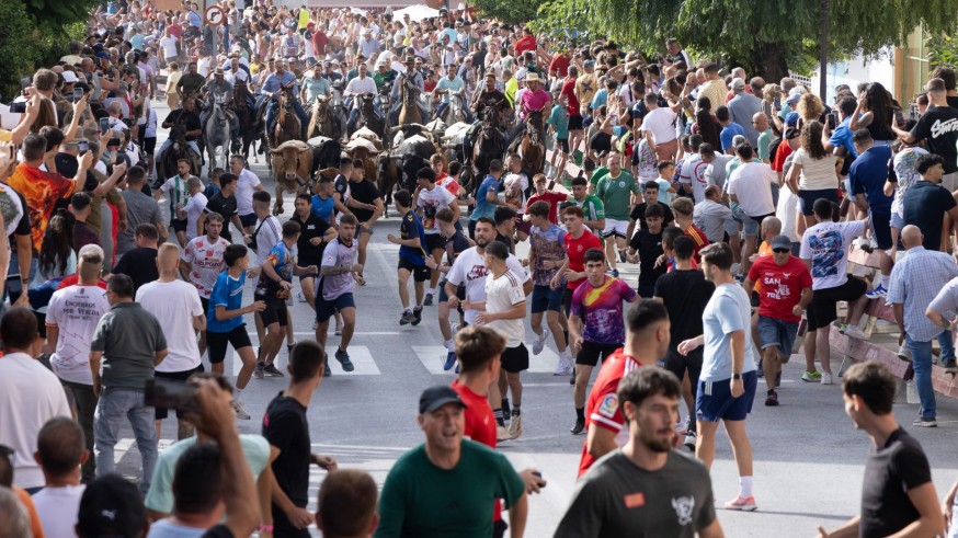 Primer encierro de Moratalla con grandes carreras a lo largo del recorrido