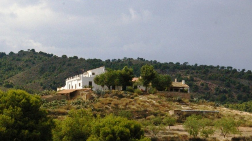 El Rotary Club Murcia Norte pone en marcha un "huerto terapéutico" en la Finca Torrecillas, en Corvera