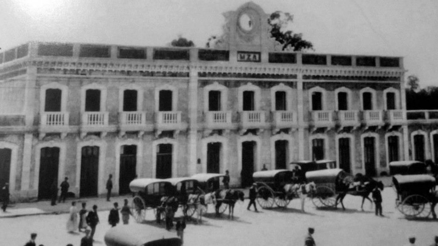Fotografía antigua de la estación del Carmen en Murcia