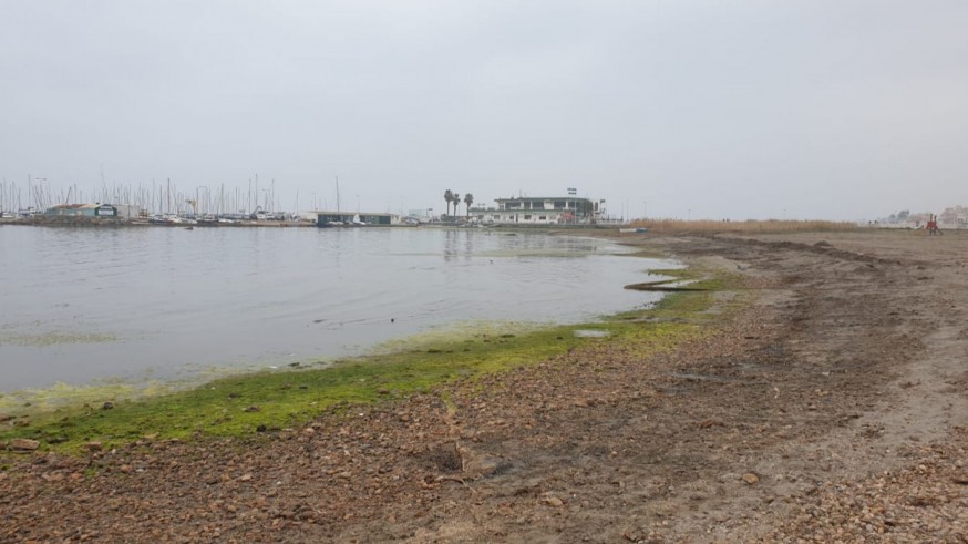 Playa de los Nietos en el Mar Menor