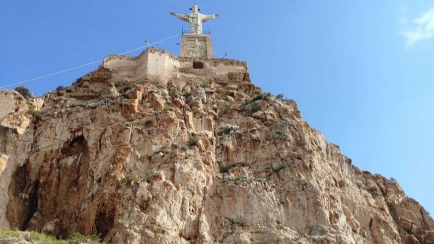 Huermur pide al Ayuntamiento que finalice los trámites para poder visitar el Castillo de Monteagudo