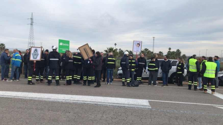 Los trabajadores de SABIC protestan por la eliminación de empleos en la planta de La Aljorra