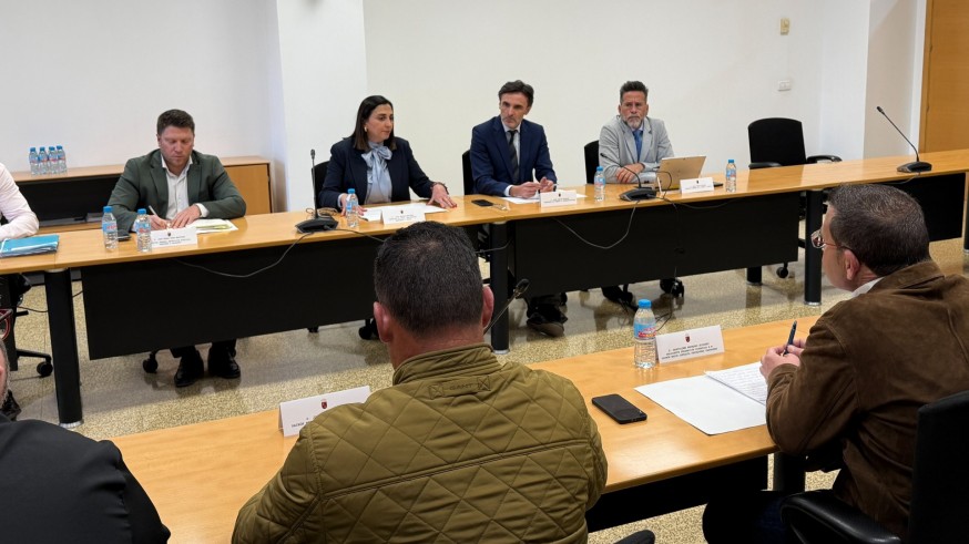 El Gobierno regional refuerza el apoyo a las cofradías de pescadores con nuevas inversiones