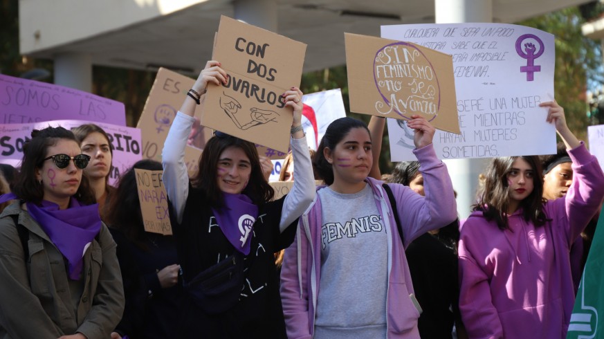 Movimiento Feminista en la Plaza de la Merced en Murcia.