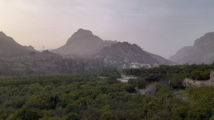 La calima tiñe los cielos de la Región y dispara la contaminación