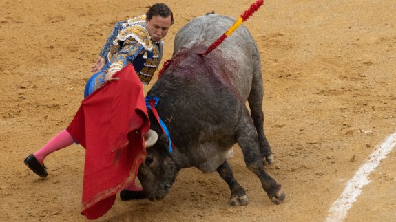 Rafaelillo consigue una oreja en su reaparición en Jaén