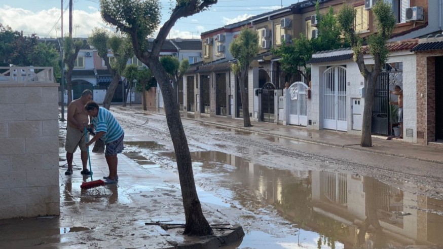 En los Alcázares se activa un dispositivo preventivo de limpieza de arquetas y ramblas