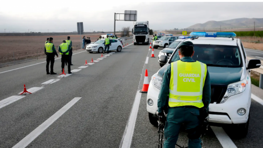 La Guardia Civil intensifica los controles de conducción en vías en obras