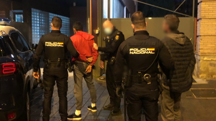 Dos detenidos en Murcia tras intentar atropellar a un agente en un coche robado