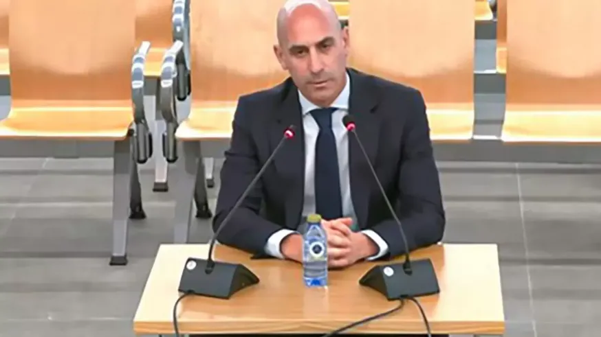 Luis Rubiales, condenado a 18 meses de multa por el beso a Jenni Hermoso en la final del mundial