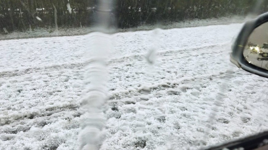 Una intensa granizada arrasa cultivos y atrapa a conductores en zonas del Noroeste y Río Mula