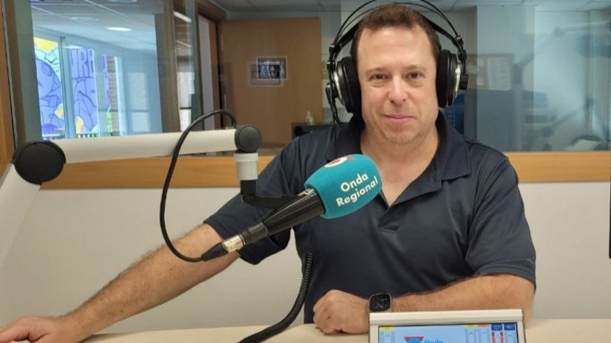 elhombredospuntocero. Un teléfono que funciona solo con IA