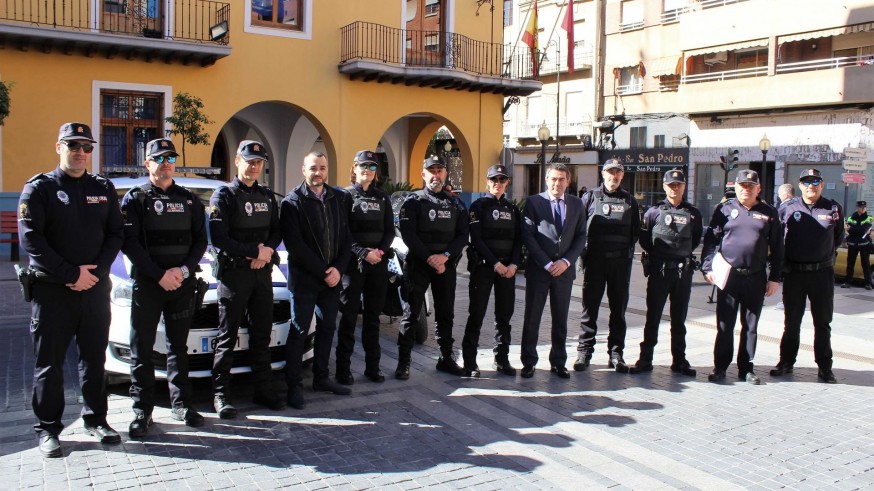 Ni pendientes ni piercings: así es el reglamento para los policías locales de Alcantarilla