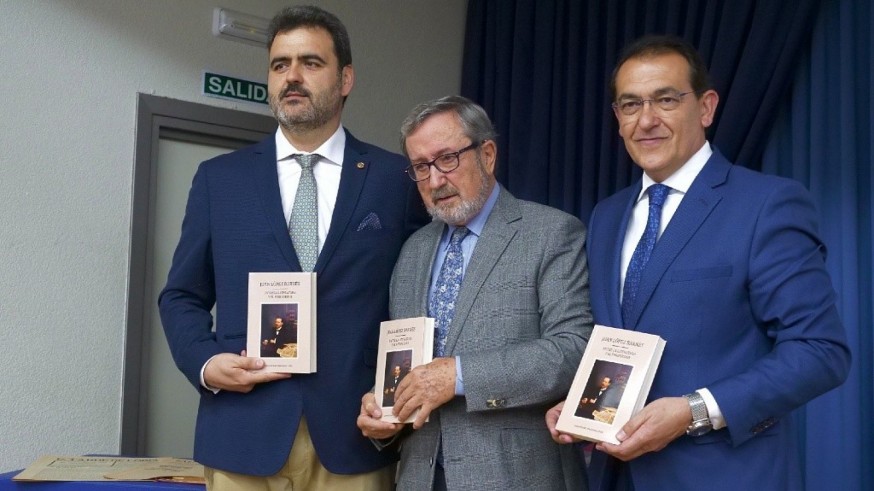 Con Antonio López recordamos al lorquino Juan López Barnés, uno de los pioneros del periodismo en la Región de Murcia