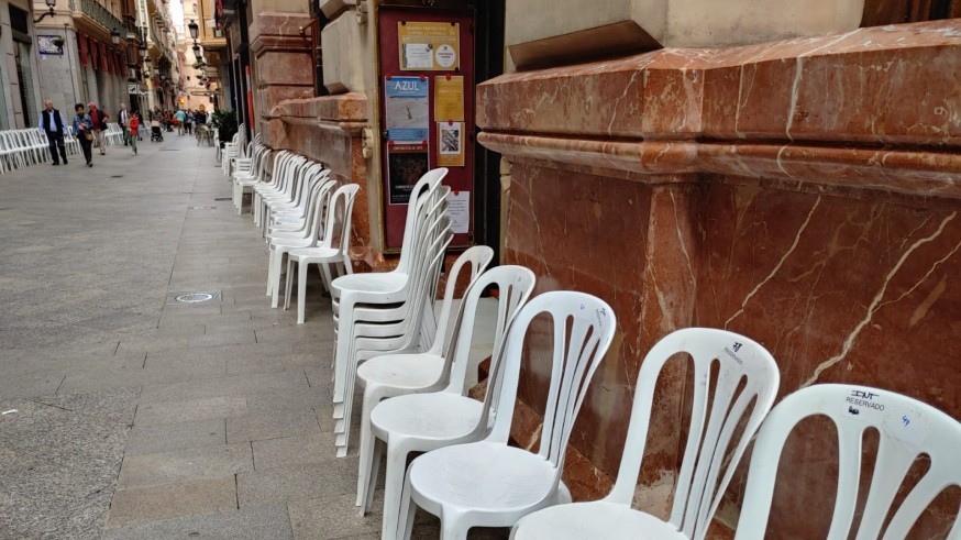 El Cabildo de Murcia venderá las sillas in situ y la Agrupación de Sardineros, por internet