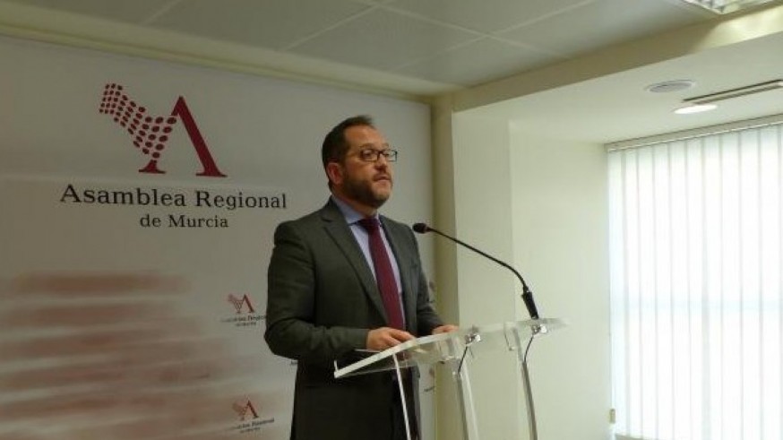 El abogado Manuel Durán anuncia su candidatura para presidir el PP