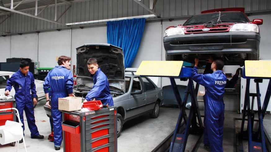 taller de reparación de vehículos