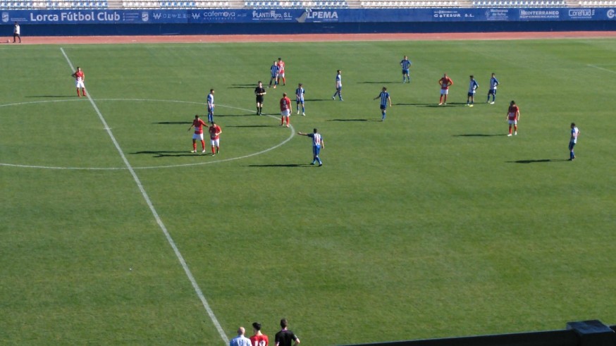 El Lorca gana 3-0 a la Deportiva Minera 