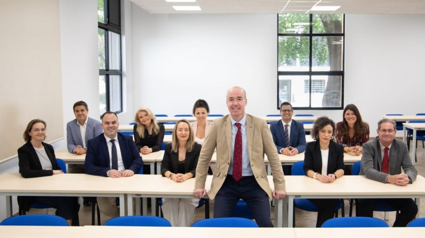 Ignacio González presenta su candidatura a decano de Derecho de la UMU