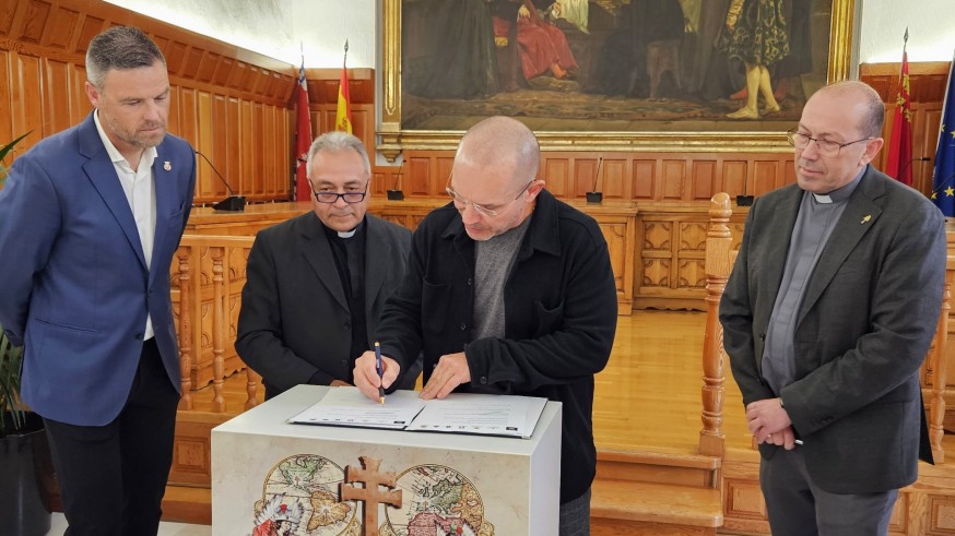El Camino de la Cruz de Caravaca y el Camino San Junípero Serra de México se hermanan