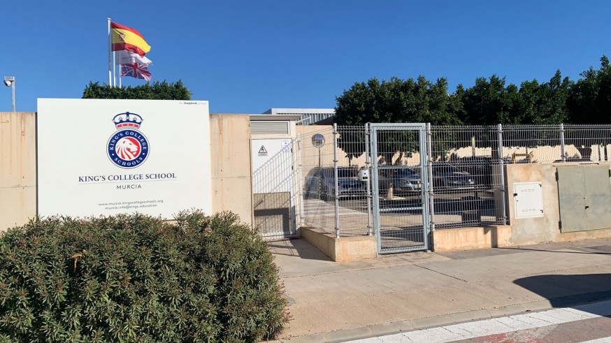 las sedes de este mismo colegio en Alicante y Madrid, dado que recibieron la misma amenaza.