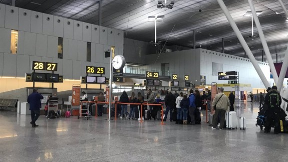 Aeropuerto de Santiago de Compostela (archivo). EUROPA PRESS