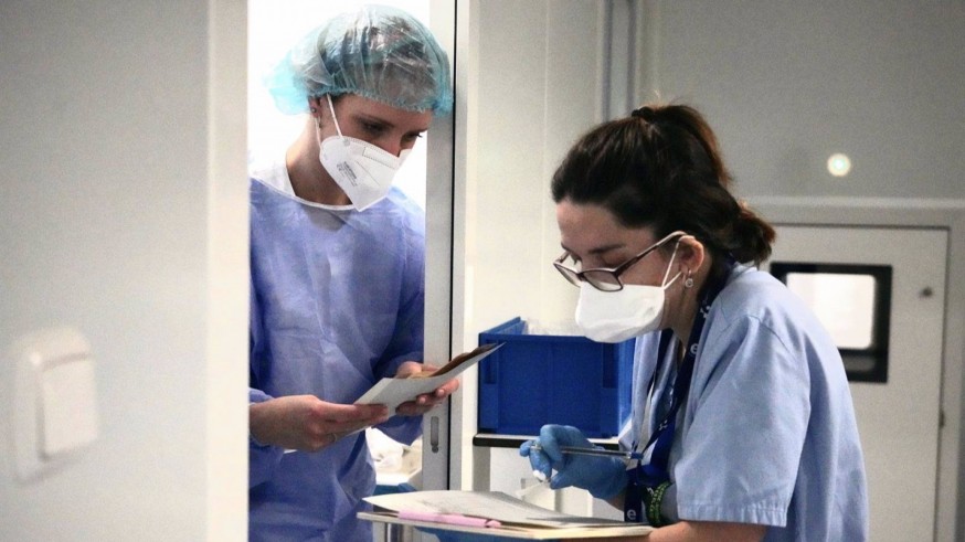 El SMS contratará personal de Enfermería "de forma urgente" para trabajar este verano
